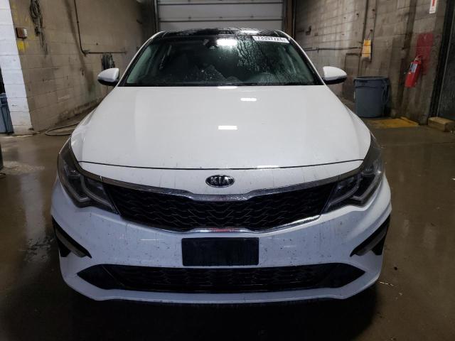 5XXGT4L32KG339119 - 2019 KIA OPTIMA LX WHITE photo 5