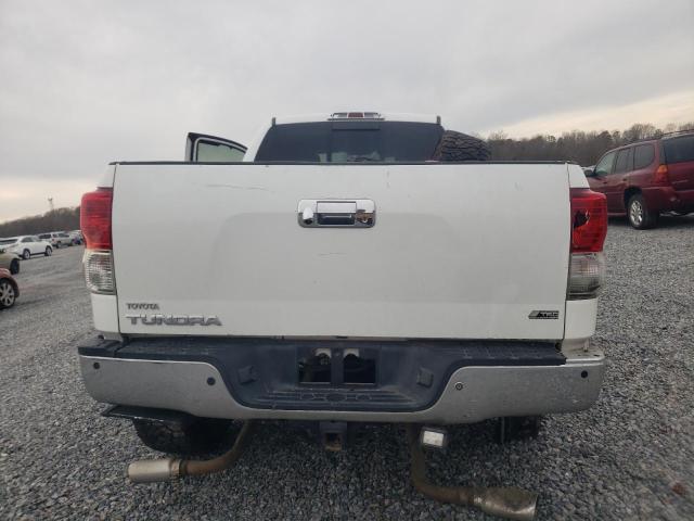 5TFRU541X8X012266 - 2008 TOYOTA TUNDRA DOUBLE CAB WHITE photo 6