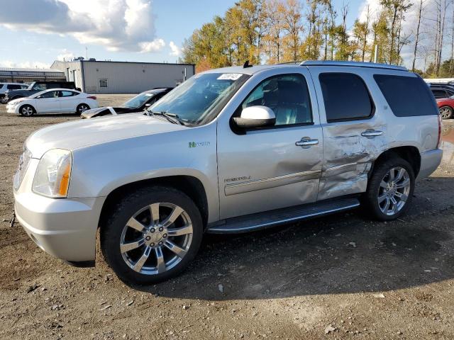 1GKS2GEJ1BR305135 - 2011 GMC YUKON DENALI HYBRID SILVER photo 1