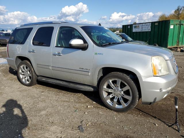 1GKS2GEJ1BR305135 - 2011 GMC YUKON DENALI HYBRID SILVER photo 4