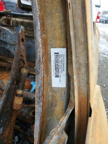 1C6RR6FG6JS195412 - 2018 RAM 1500 ST BURN photo 12