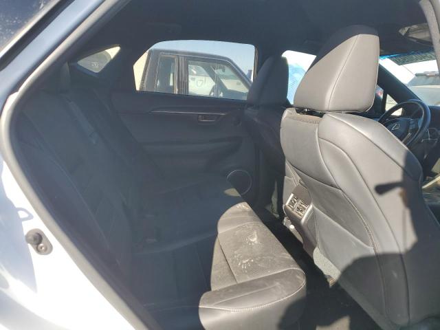 JTJYARBZ1J2095042 - 2018 LEXUS NX 300 BASE 白色 照片 11