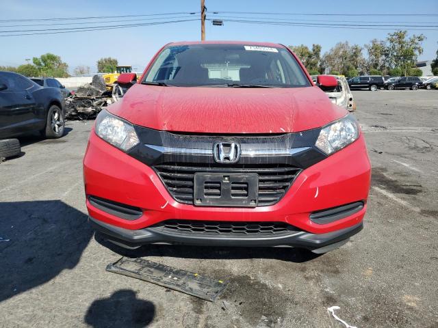 3CZRU5H32JM720769 - 2018 HONDA HR-V LX RED photo 5