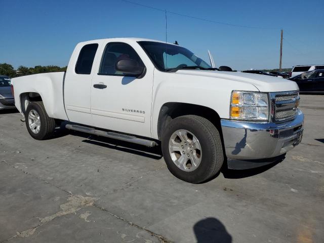 1GCRCSEA7CZ199463 - 2012 CHEVROLET SILVERADO C1500 LT WHITE photo 4