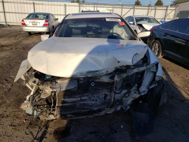 5J6TF2H51AL006505 - 2010 HONDA ACCORD CRO WHITE photo 5