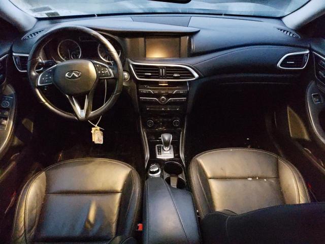 SJKCH5CR1HA033752 - 2017 INFINITI QX30 BASE SILVER photo 8