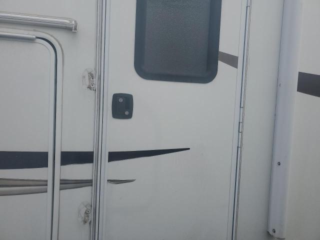 4YDT31229DB452089 - 2013 KEYSTONE OUTBACK WHITE photo 6