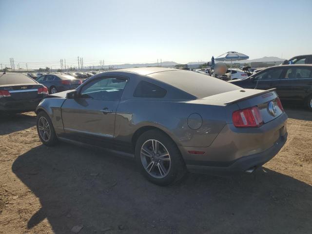 1ZVBP8AM7B5130431 - 2011 FORD MUSTANG BLACK photo 2