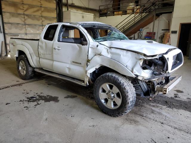 5TEUU42N55Z060126 - 2005 TOYOTA TACOMA ACCESS CAB თეთრი ფოტო 4