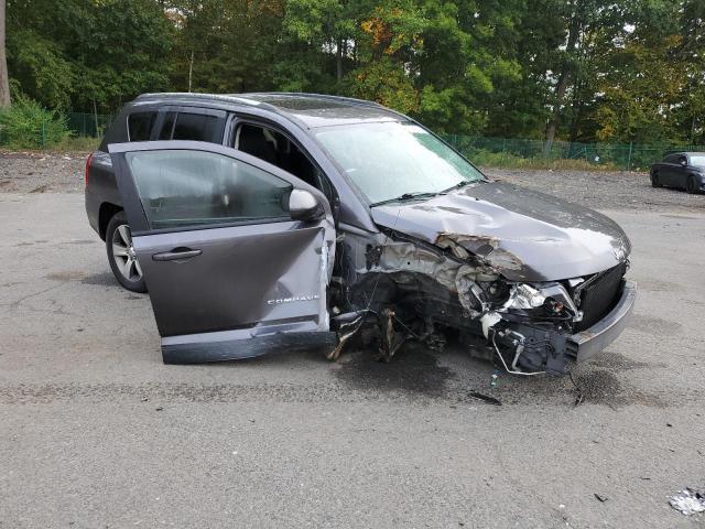 1C4NJDEB2GD793616 - 2016 JEEP COMPASS LATITUDE GRAY photo 4