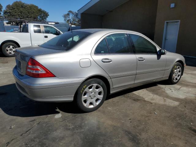 WDBRF61J95A694249 - 2005 MERCEDES-BENZ C 240 SILVER photo 3