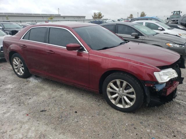 2C3CCARG4FH899710 - 2015 CHRYSLER 300 LIMITED RED photo 4