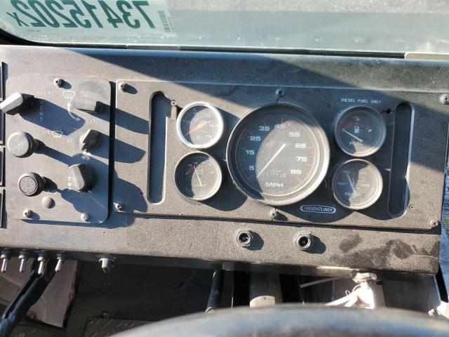 4UZA3NT20XCB13279 - 1999 FREIGHTLINER CHASSIS M BLACK photo 8