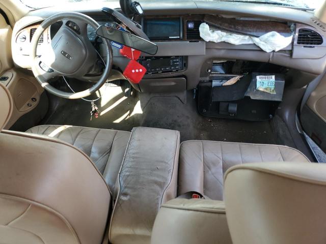 1LNFM81W3WY616782 - 1998 LINCOLN TOWN CAR EXECUTIVE WHITE photo 8