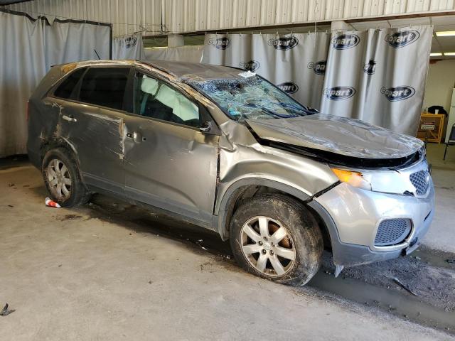 5XYKT3A11BG004208 - 2011 KIA SORENTO BASE GRAY photo 4