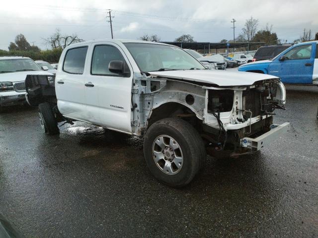 5TEJU62N07Z423756 - 2007 TOYOTA TACOMA DOUBLE CAB PRERUNNER WHITE photo 4