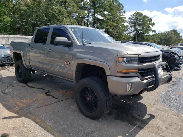 3GCUKREC6HG391598 - 2017 CHEVROLET SILVERADO K1500 LT GRAY photo 4