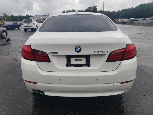 WBAXH5C53DD111620 - 2013 BMW 528 XI WHITE photo 6