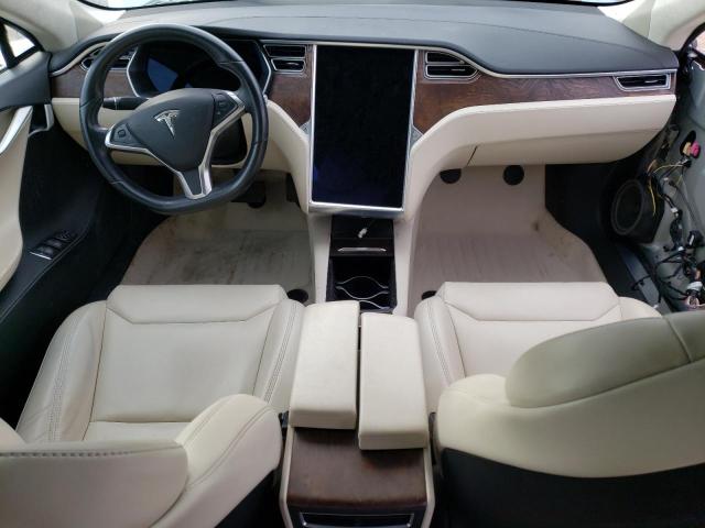 5YJSA1E26HF228930 - 2017 TESLA MODEL S Արծաթագույն լուսանկար 8