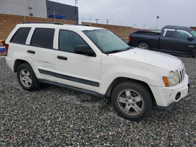 1J4GS48K95C506240 - 2005 JEEP GRAND CHER LAREDO WHITE photo 4