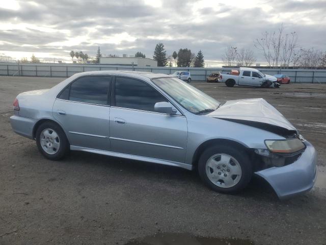 1HGCG165X2A059847 - 2002 HONDA ACCORD EX SILVER photo 4