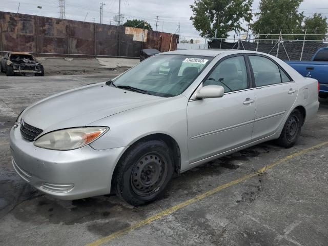 4T1BE32K82U005559 - 2002 TOYOTA CAMRY LE SILVER photo 1