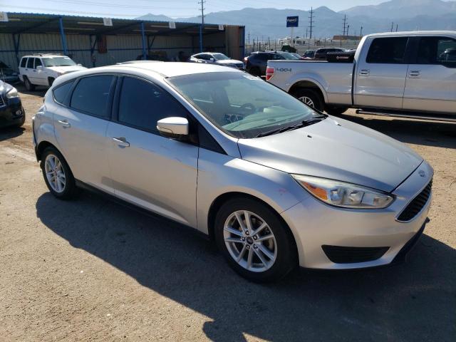 1FADP3K24HL211313 - 2017 FORD FOCUS SE SILVER photo 4