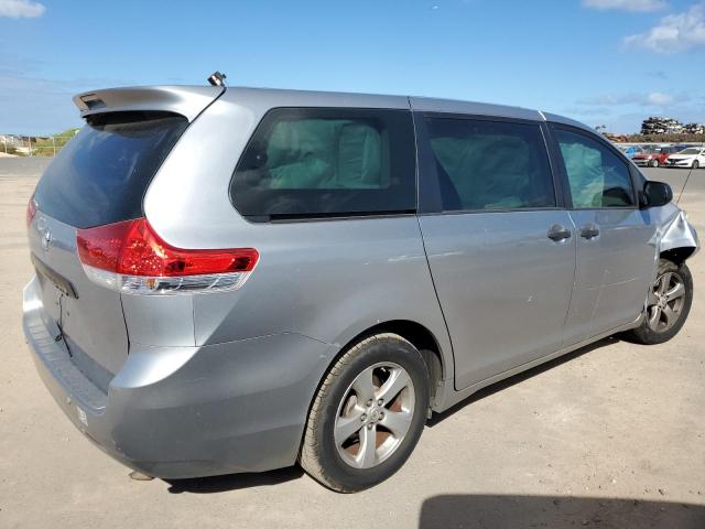 5TDZK3DC0CS199835 - 2012 TOYOTA SIENNA SILVER photo 3