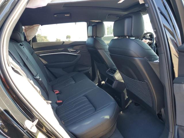 WA1VABGEXNB012047 - 2022 AUDI E-TRON CHRONOS BLACK photo 11