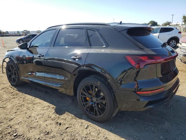 WA1VABGEXNB012047 - 2022 AUDI E-TRON CHRONOS BLACK photo 2