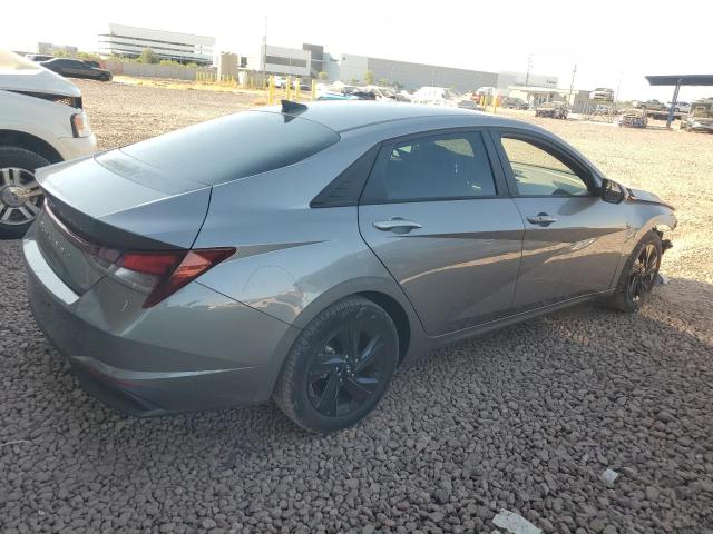 KMHLS4AG5NU217002 - 2022 HYUNDAI ELANTRA SEL GRAY photo 3