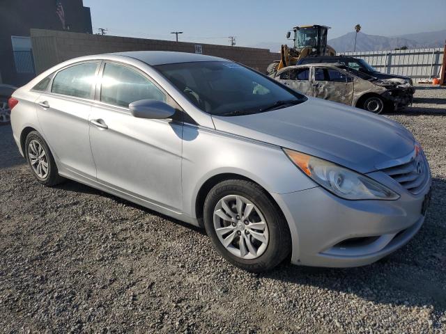 5NPEB4AC8CH437302 - 2012 HYUNDAI SONATA GLS SILVER photo 4