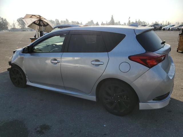 JTNKARJEXJJ567683 - 2018 TOYOTA COROLLA IM SILVER photo 2