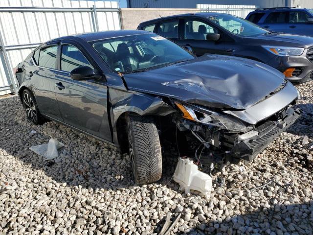 1N4BL4CW8KC145253 - 2019 NISSAN ALTIMA SR GRAY photo 4