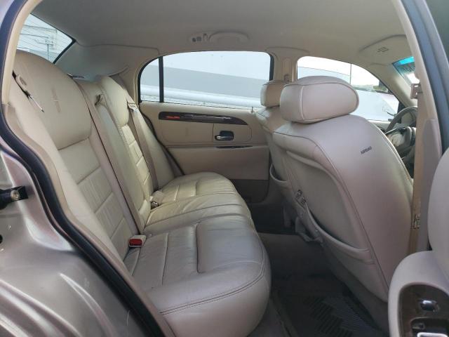 1LNHM81W8YY880883 - 2000 LINCOLN TOWN CAR EXECUTIVE BEIGE photo 10