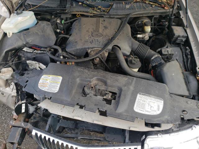 1LNHM81W8YY880883 - 2000 LINCOLN TOWN CAR EXECUTIVE BEIGE photo 11