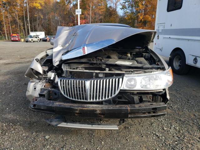 1LNHM81W8YY880883 - 2000 LINCOLN TOWN CAR EXECUTIVE BEIGE photo 5