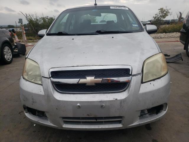 KL1TD56E29B352104 - 2009 CHEVROLET AVEO LS SILVER photo 5