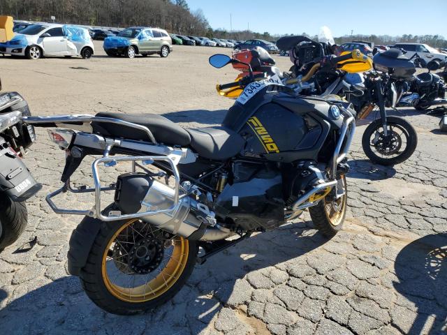 WB10M1308N6F13135 - 2022 BMW R 1250 GS ADVENTURE BLACK photo 3