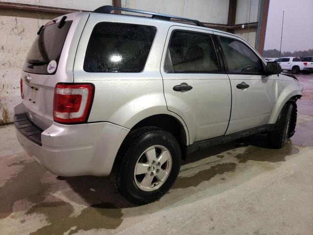 1FMCU0D7XCKA14386 - 2012 FORD ESCAPE XLT SILVER photo 3