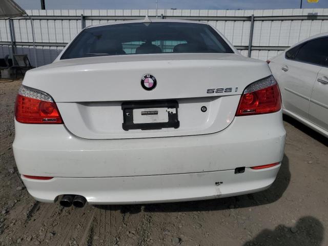 WBANU5C52AC129742 - 2010 BMW 528 I WHITE photo 6