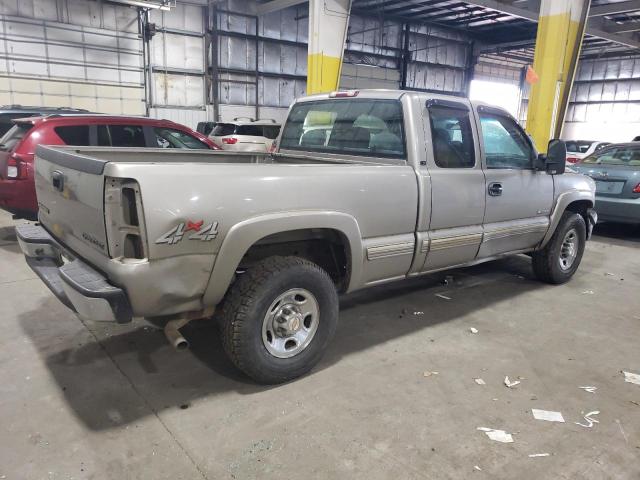 1GCGK29U31Z261680 - 2001 CHEVROLET SILVERADO K2500 BEIGE photo 3