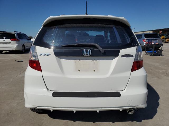 JHMGE88489S068245 - 2009 HONDA FIT SPORT WHITE photo 6