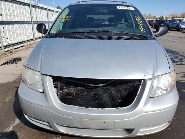 1C4GP45R05B438862 - 2005 CHRYSLER TOWN & COU 银色 照片 5