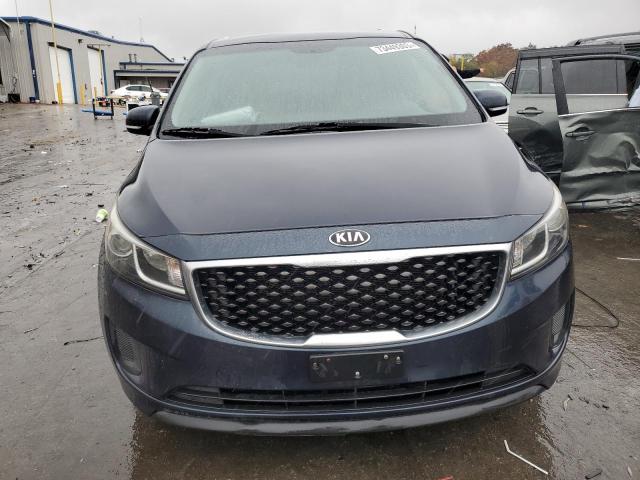 KNDMB5C14F6076159 - 2015 KIA SEDONA LX BLUE photo 5