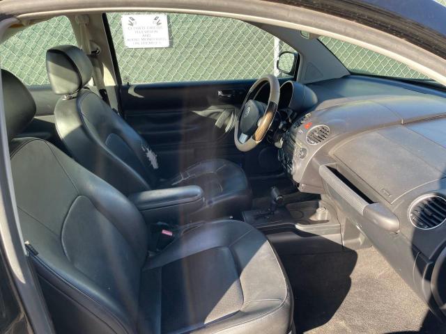 3VWPG3AG0AM015343 - 2010 VOLKSWAGEN NEW BEETLE Schwarz Foto 5