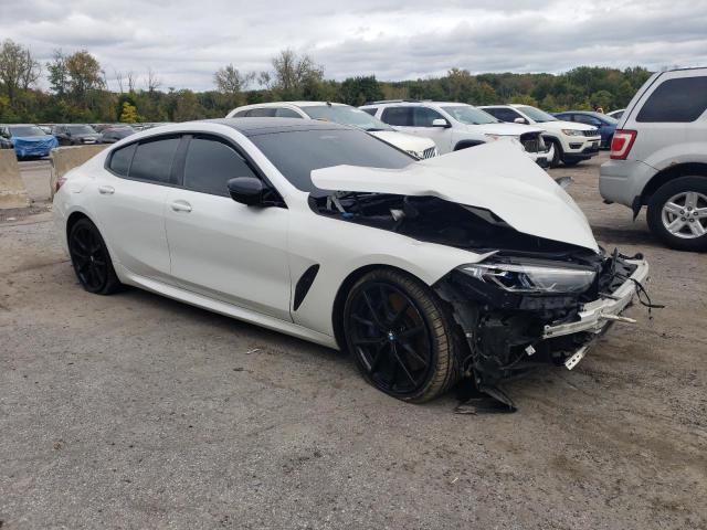 WBAGV8C03LBP48760 - 2020 BMW M850XI WHITE photo 4