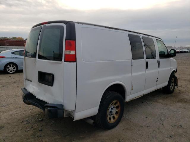 1GCUGADX2A1106777 - 2010 CHEVROLET EXPRESS G1 WHITE photo 3