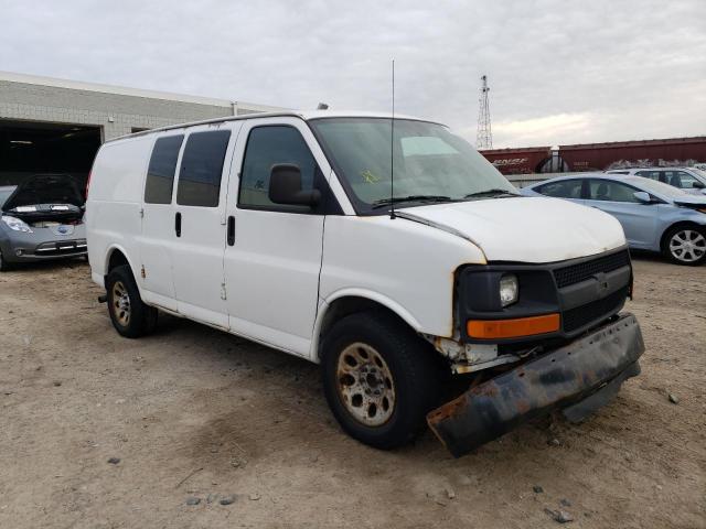 1GCUGADX2A1106777 - 2010 CHEVROLET EXPRESS G1 WHITE photo 4