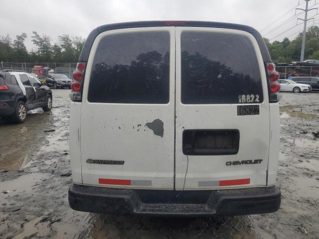 1GCGG25U831126705 - 2003 CHEVROLET EXPRESS G2 WHITE photo 6